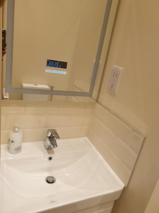 London Luxury Apartments 4 Min Walk From Ilford Station, With Free Parking Free Wifi Exterior photo